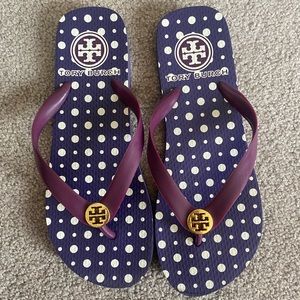Tory burch square toe flip flop size 8